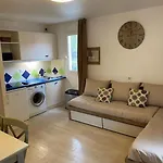 Apartman De Tennis Piscine Aire De Jeux *
